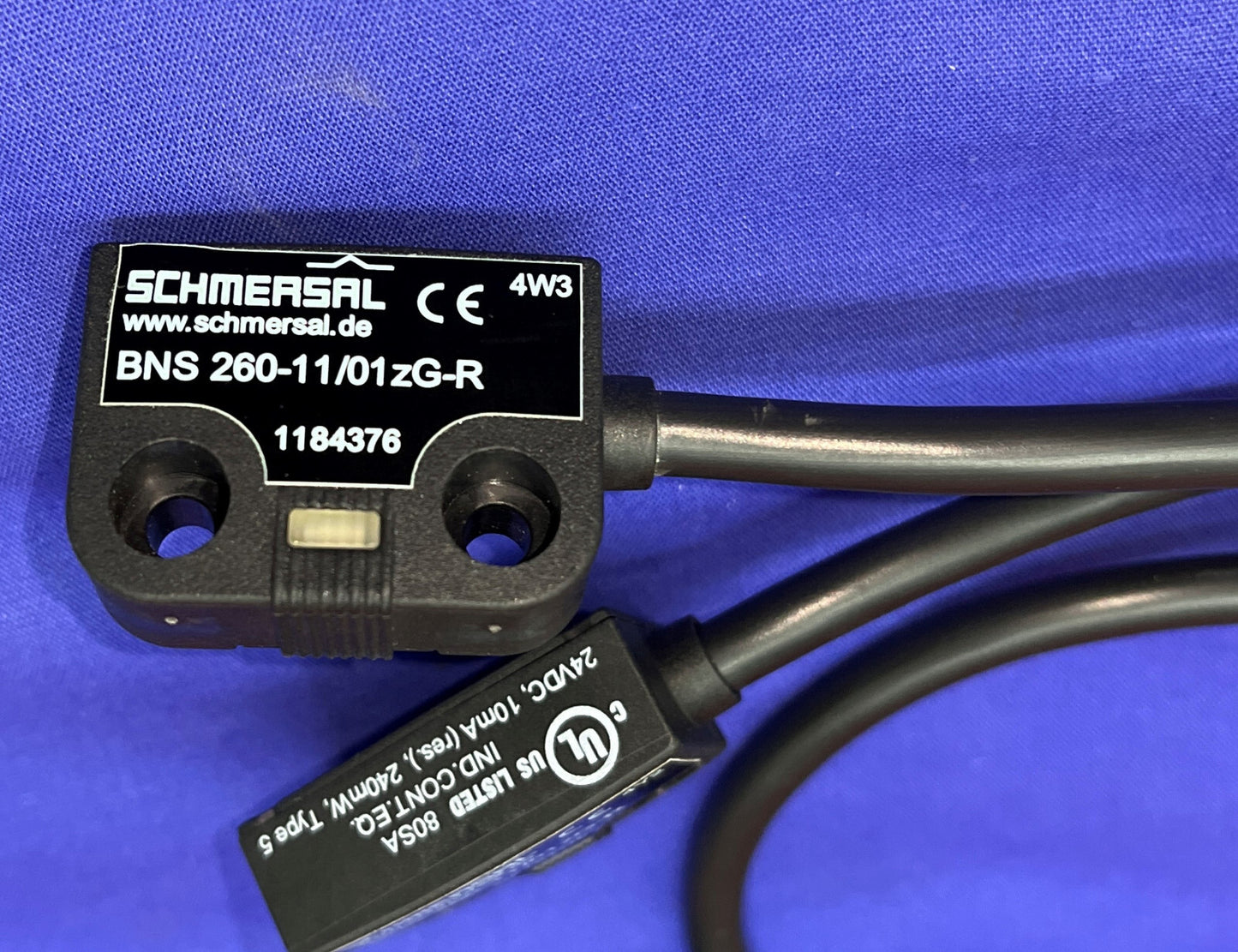 Lot of 2 Schmersal BNS260-11/01ZG-R Magnet Safety Sensor