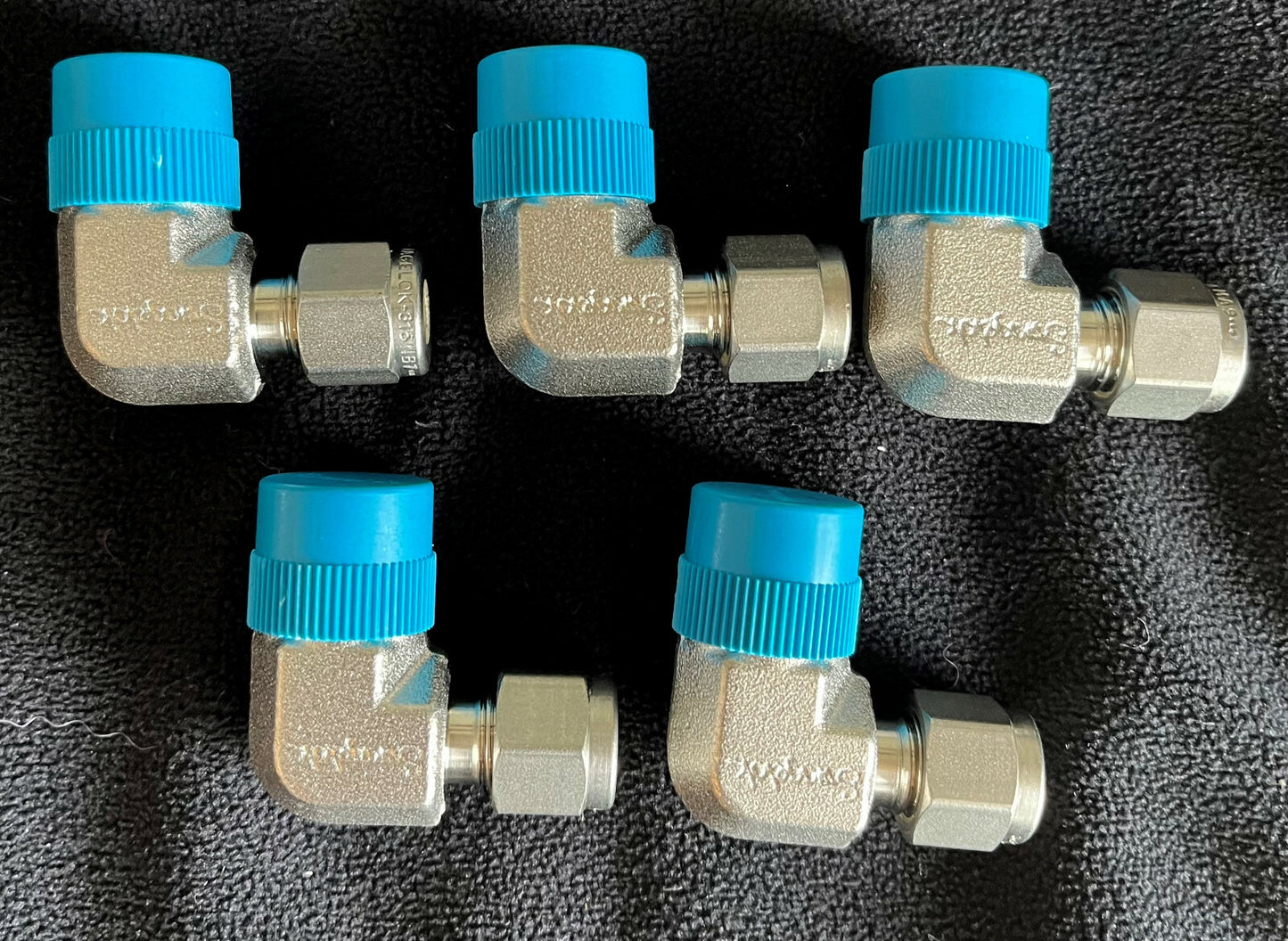 1 PKG OF QTY 5 Swagelok SS-400-2-6 Tube Fitting & Adapter Male Elbow 1/4 x 3/8