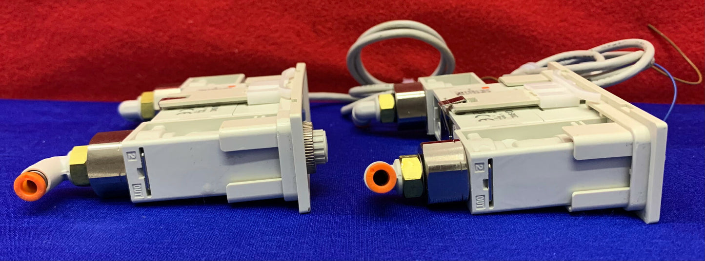 1 Lot Qty of 2 - SMC Digital Flow Switch PFM750S-N01L-E  FLOW RATE 1-50L