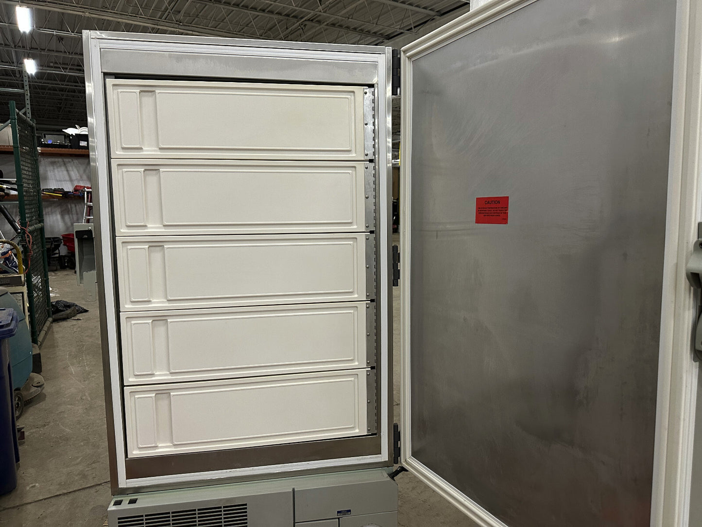 THERMO ELECTRON CORPORATION / REVCO ULT2583-9SI-D37 FREEZER. 208/230 V 60 HZ