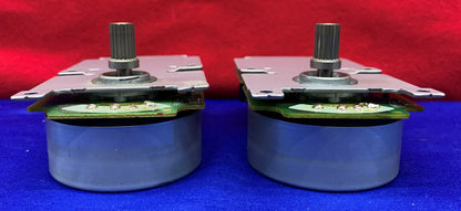 1 Lot Qty of 2 - NIDEC Motor 4K1-1102 50M0603280 DC24V 14002180