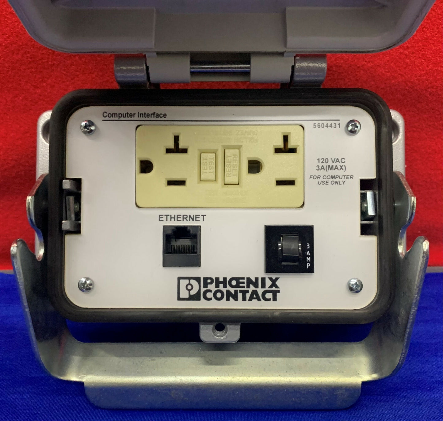 PHOENIX CONTACT 5604431 HC-P:RJ45 CAT5 GFCI 3A COMPUTER INTERFACE.