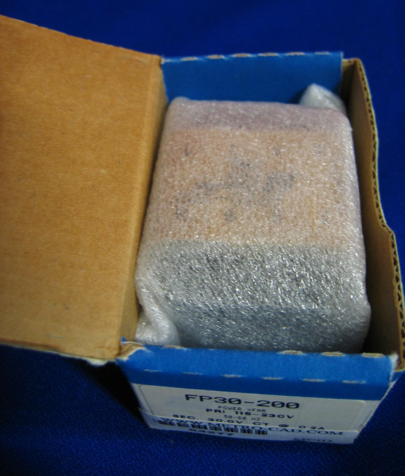 TRANSFORMADOR DE POTENCIA MAGNETEK FP30-200 EN PAQUETE PLANO PR1 115/230 V 50/60 HZ SEC 30