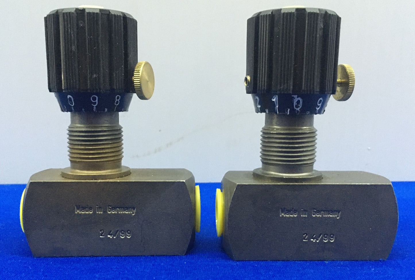 1 LOT QTY OF 2 - FLUTEC DRV-08-01.1/0 / DRV080110 FLOW CONTROL VALVE 1/4"