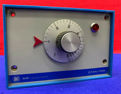 ARI INDUSTRIES STAN-TROL P/N 330028G MODEL NO.300 TEMPERATURE CONTROLLER