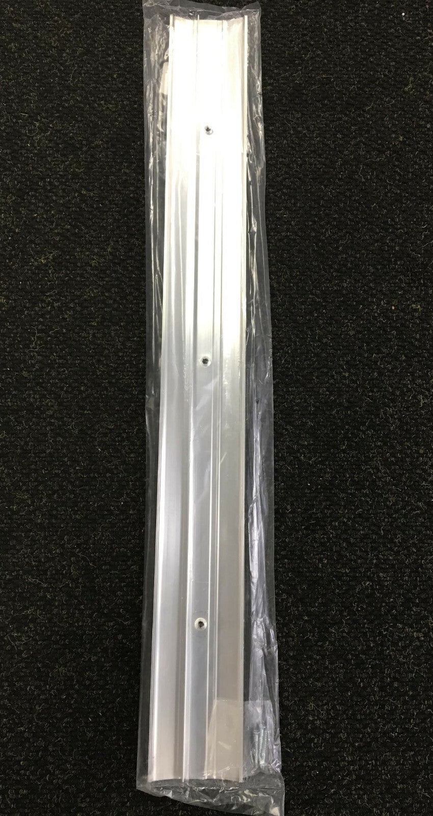 REI / REESE ENTERPRISES, INC. SOGLIA A SELLA DA 36" FINITURA IN ALLUMINIO