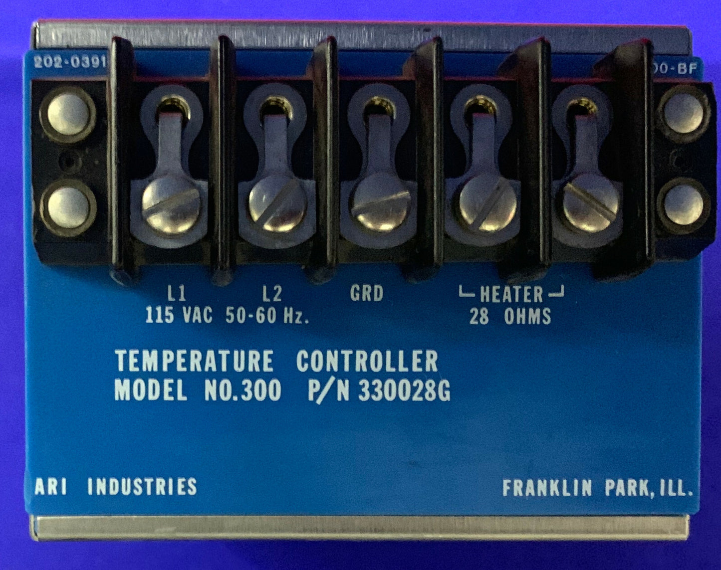ARI INDUSTRIES STAN-TROL P/N 330028G MODEL NO.300 TEMPERATURE CONTROLLER