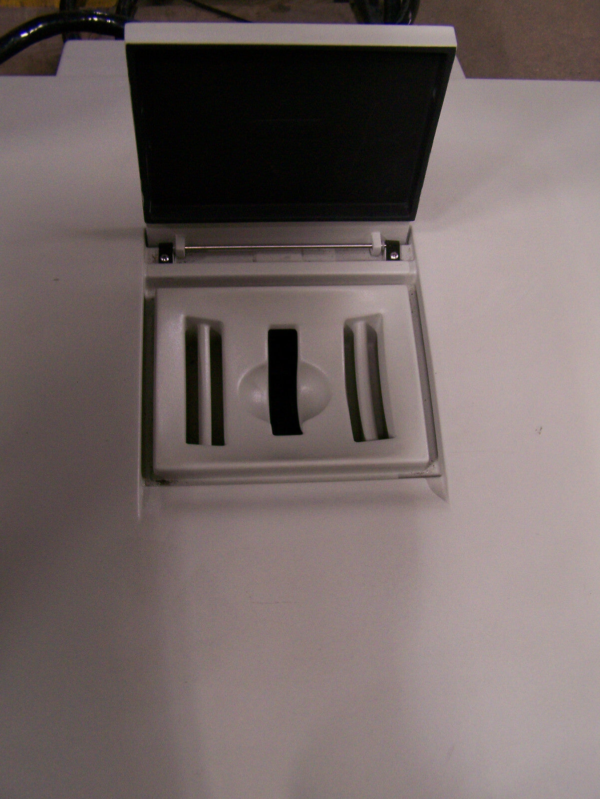 MOLECULAR DYNAMICS FI595 SN 86268 FLUOR IMAGER 595 WITH MANUAL - PARTS/REPAIR