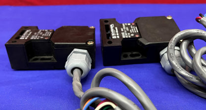 1 lot de 2 interrupteurs de verrouillage Schmersal AZ 16-02ZVRK (sans clé)