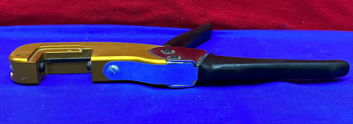 ASTRO TOOL CRIMP TOOL M22520/5-01 620175 (NO DIES)
