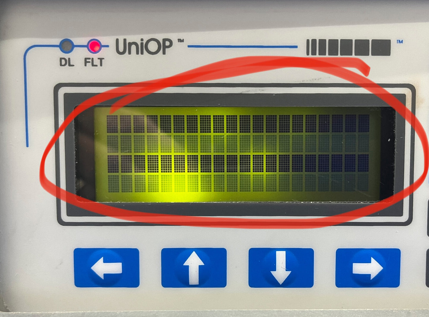 PANNEAU D'INTERFACE OPÉRATEUR DE CONTRÔLE UNIOP™ MD02R-04-0045 4 RANGÉES x 20 CARACTÈRES