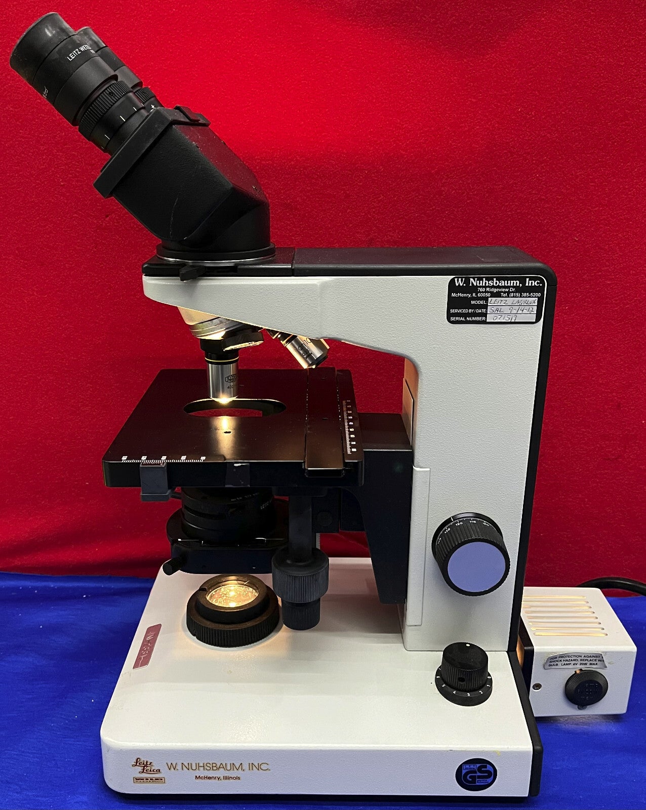 LEITZ LABORLUX K BINOCULAR MICROSCOPE 02043.036 W/ PERIPLAN 10X/18 EYEPIECES