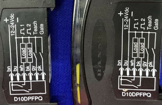 Lot of 2 Banner Photoelectric/ Fiber Optic Sensor D10DPFPQ Cables are different