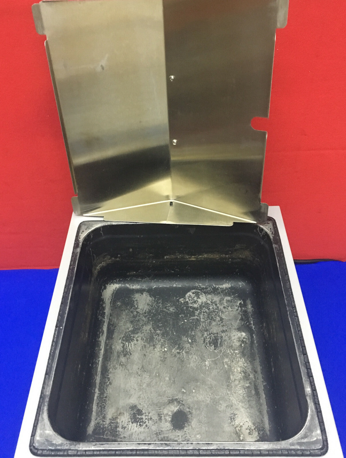 VWR DIGITAL HEATED WATER BATH 14lt 1235PC PT# 9020920 SHELDON 11.8"x12.8"x5.8"