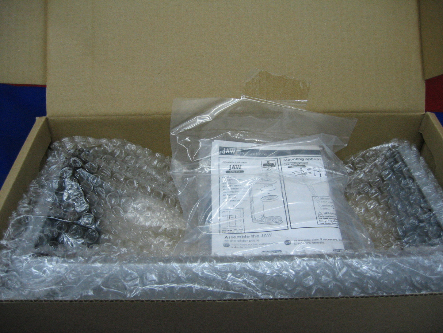 TECH-RISE PRODUCTS MODEL Y92040.01 CPU/013/S JAW ADJ CPU COMPUTER TOWER HOLDER