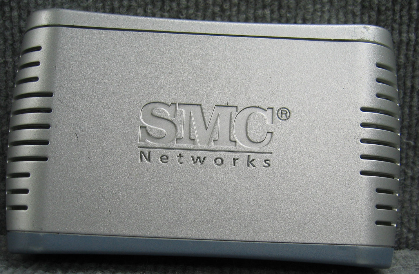 SMC NETWORKS SMCGS5 LNA 5-PORT ETHERNET DESKTOP NETWORK SWITCH