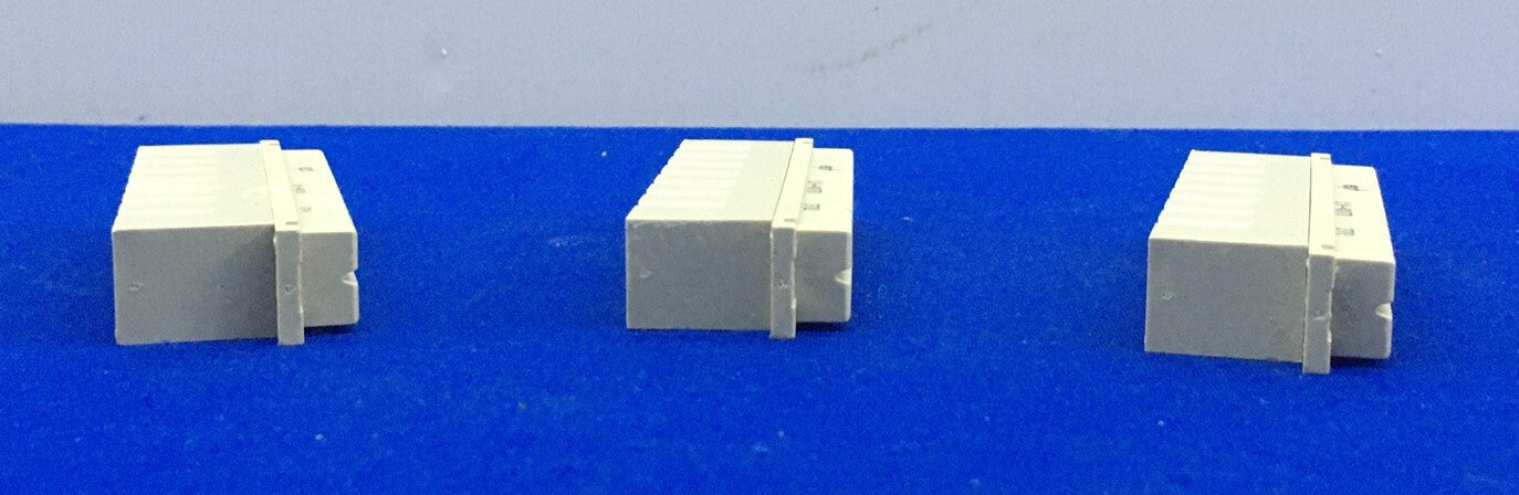 1 LOT QTY 3 - EPT 114-40070 CONNECTOR 15 PIN