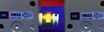 1 Los, Menge 2 - SMC VM22 Mechanische Ventile