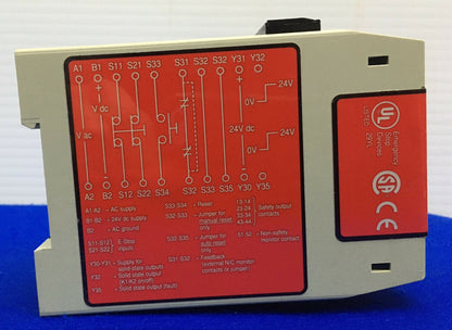 BANNER ES-GA-5A / ESGA5A MACHINE SAFETY CONTROL RELAY