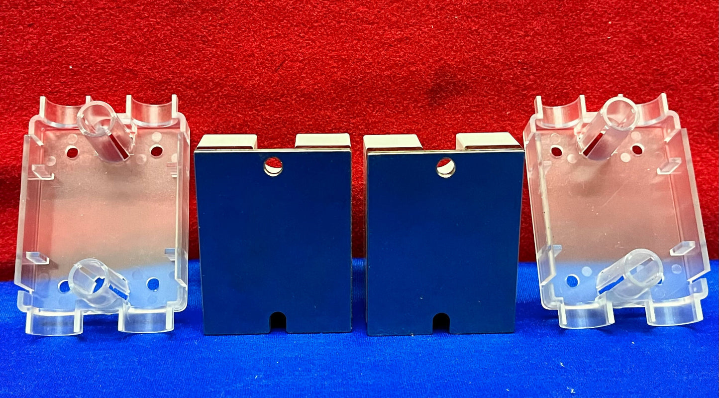 1 LOT QTY OF 2 - IDEC RSSDN-10A SOLID STATE RELAY W/COVER