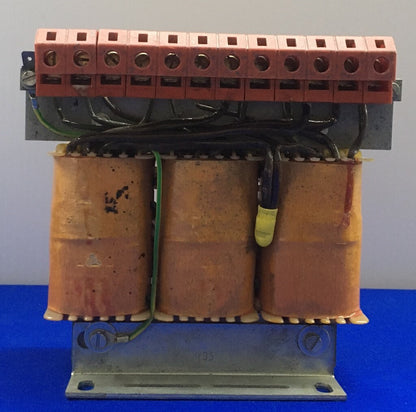 ISMET 89/059088 TRANSFORMATOR 50HZ TYP DA III/Y PR 220/380V 0,200 kVA sek 18-20 V