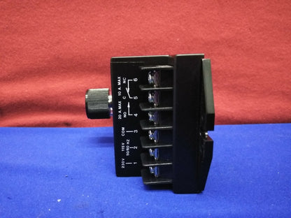 ZYTRON BB 45-086  ZCP 100-8-Z019 TEMPERATURE CONTROLLER
