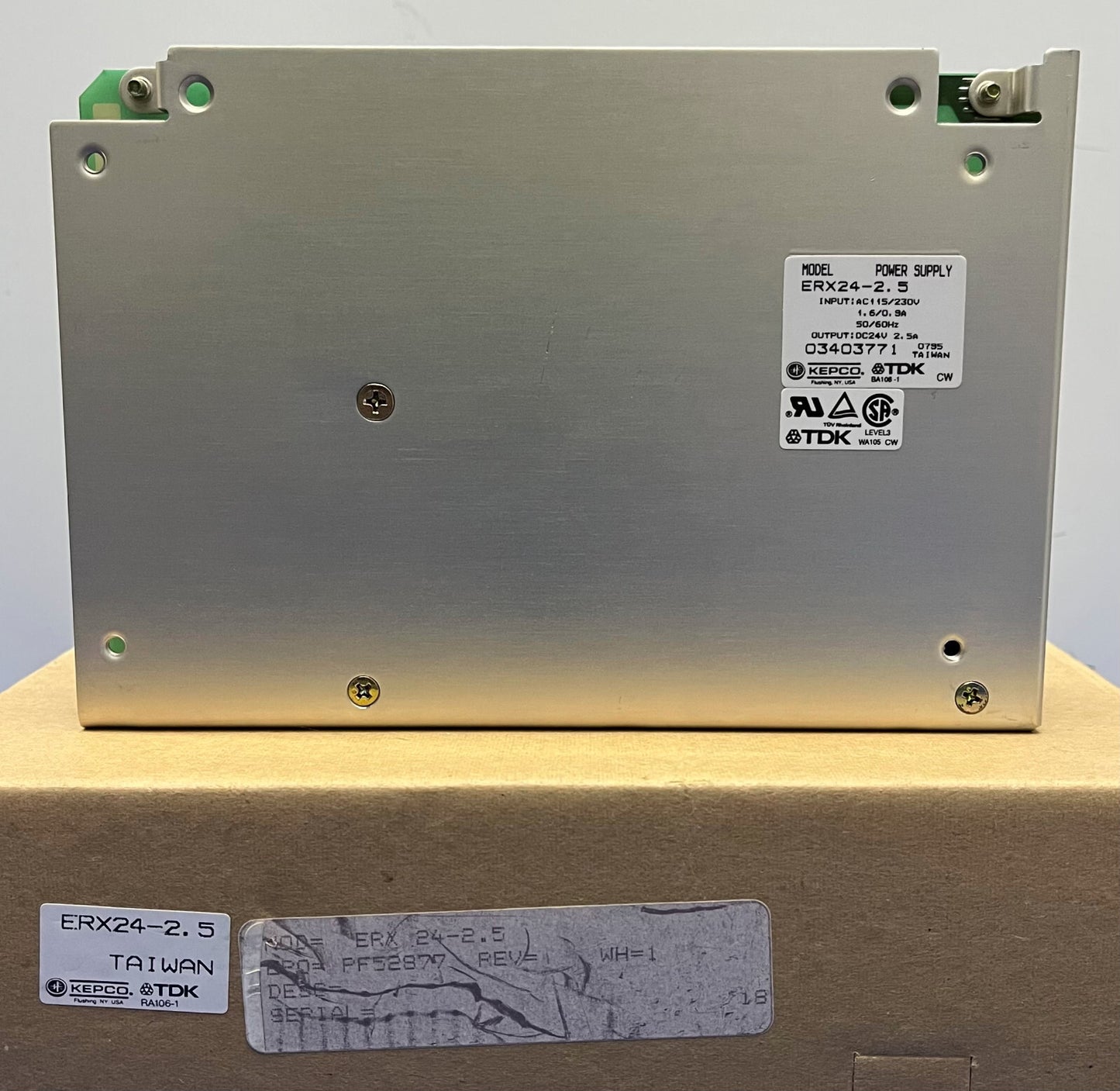 Alimentation TDK KEPCO ERX24-2.5 Entrée : CA 115/230 V, 1,6/0,9 A, 50/60 HZ Sortie : CC 24 V