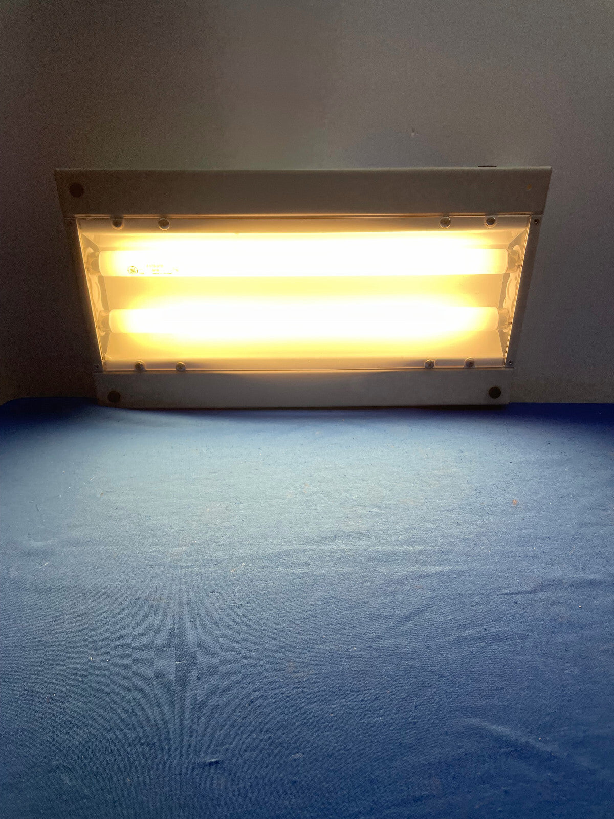 LABCONCO, LEUCHTSTOFFLEUCHTE zur Verwendung auf der Oberseite einer Plexiglashaube