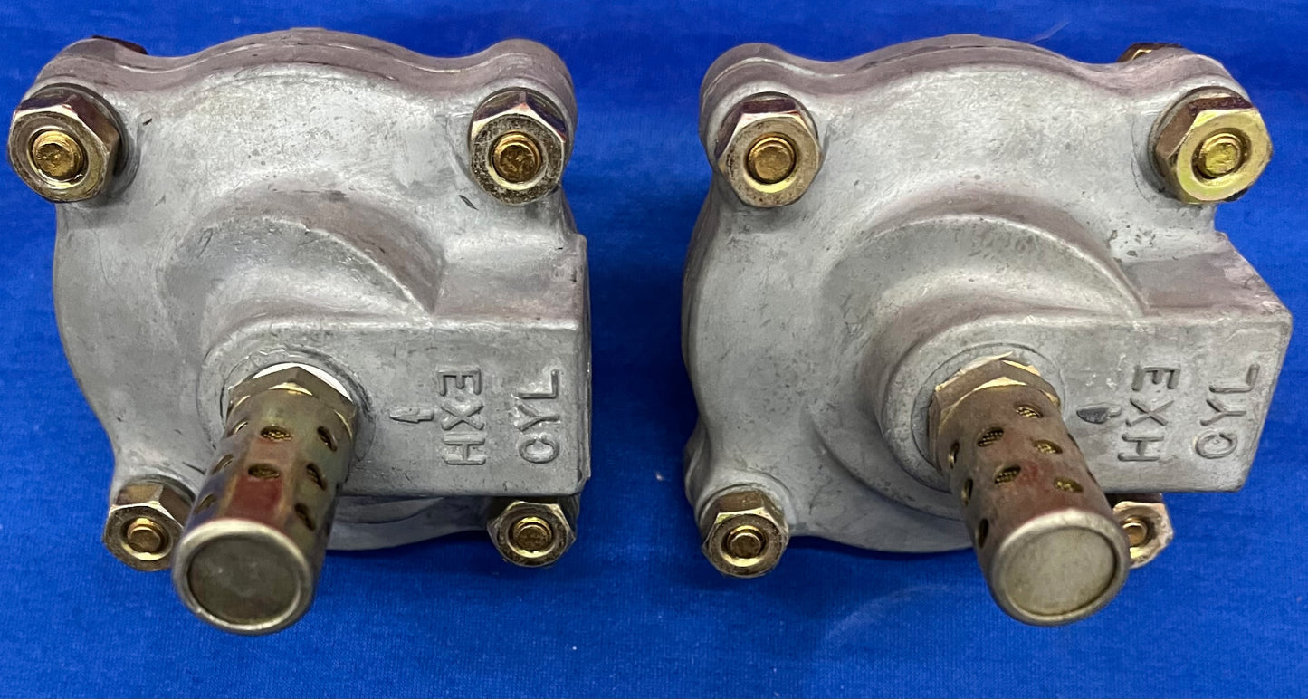 1 LOT QTY 2 - ASCO V0431 (AKA V043001) SHUTTLE VALVE 1/4" PIPE