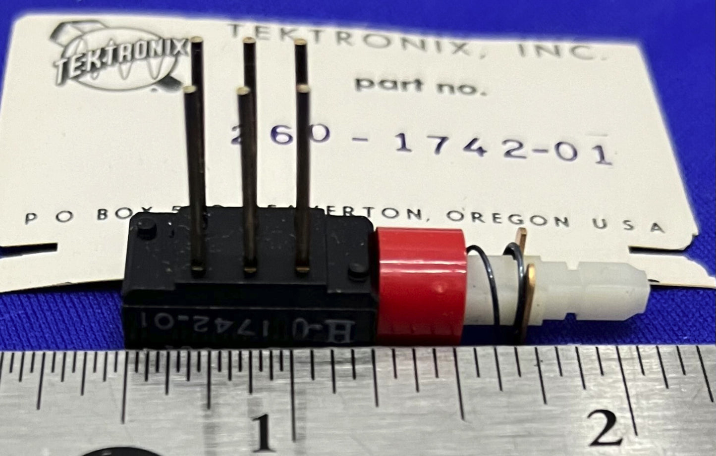 TEKTRONIX  260-1742-01 - ITEM IS NEW IN OPENED ORIGINAL PACKAGE