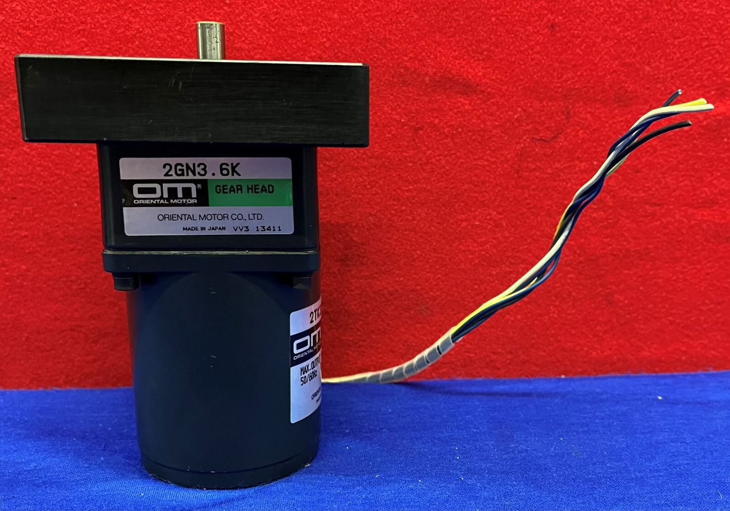 OM Oriental Motor AC Torque 2TK3CGN-A Motor w/ 2GN3.6K Gear Head