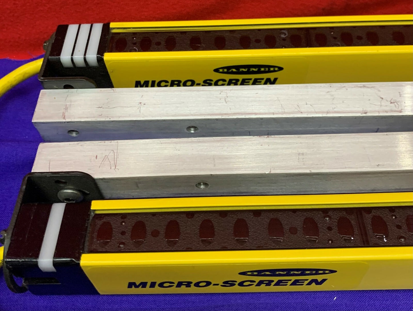 Banner MicroScreen Sender und Empfänger USR2424YP2 / USE2424YP2 