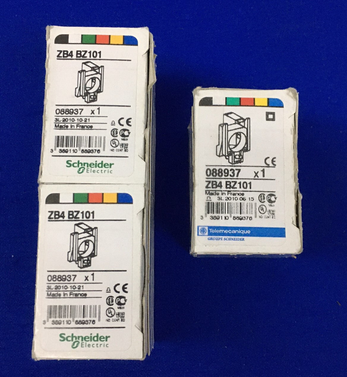 LOT OF 3 SCHNEIDER ELECTRIC ZB4 BZ101/ZB4BZ101/088937 X1 MOMENTARY CONTACT BLOCK