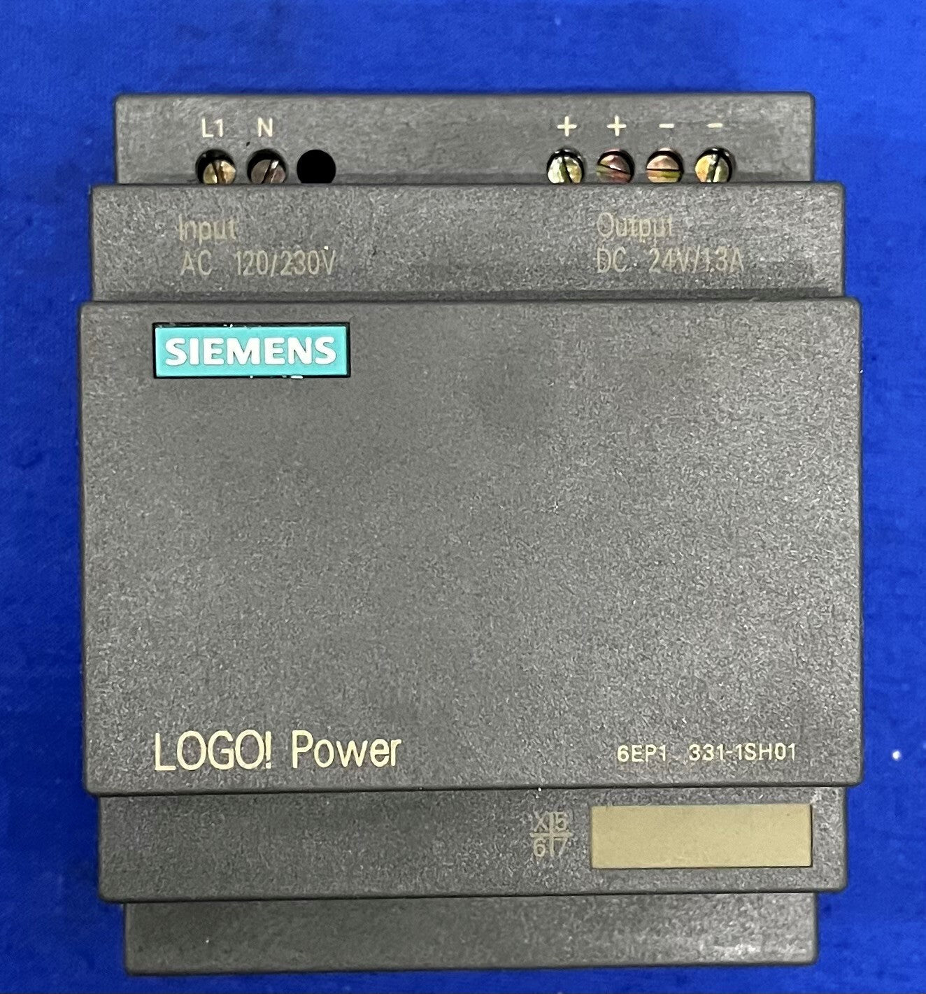 LOGO SIEMENS 24RCL 6ED1 053-1HB00-0BA2 e 6EP1331-1SH01