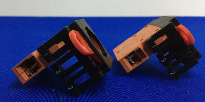 1 LOTE CANTIDAD DE 2 - BLOQUE DE INTERRUPTOR DE CONTACTO OMRON A22-01