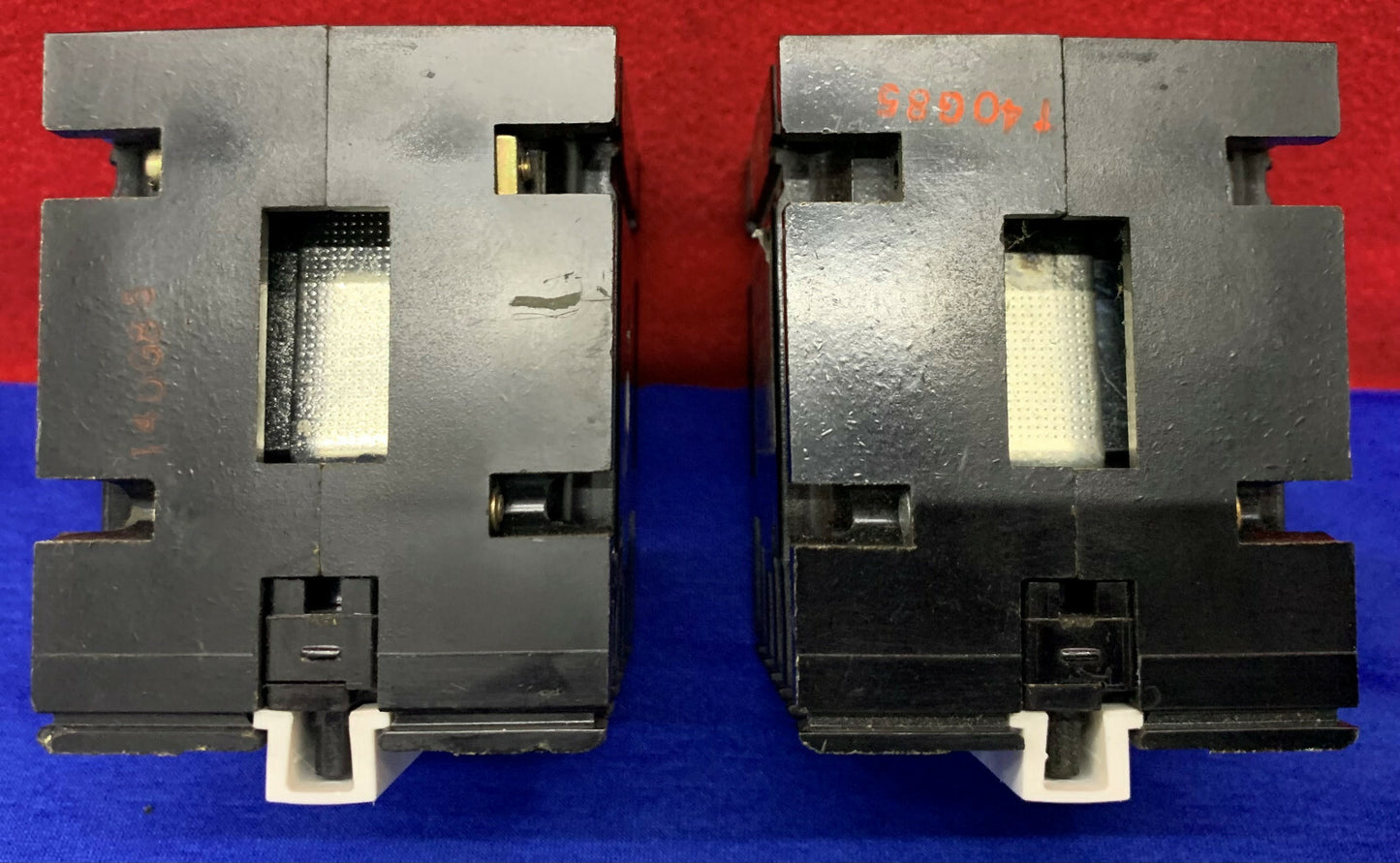 1 Los mit 2 GE General Electric Industrierelais CR120AD00349AA 28 VDC Serie A