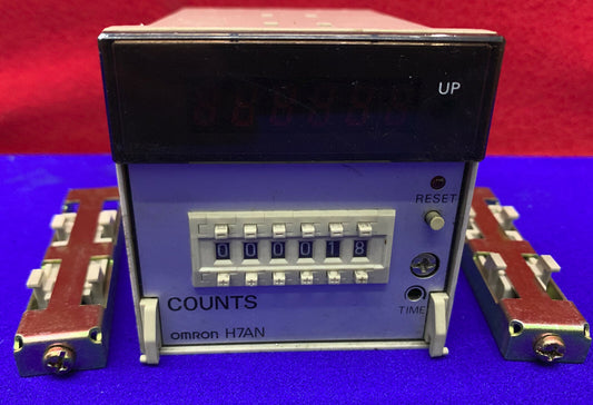 OMRON PLC H7AN COUNTER PARTS/REPAIR WITH MOUNTING BRACKETS/MISSING BACK PLATE