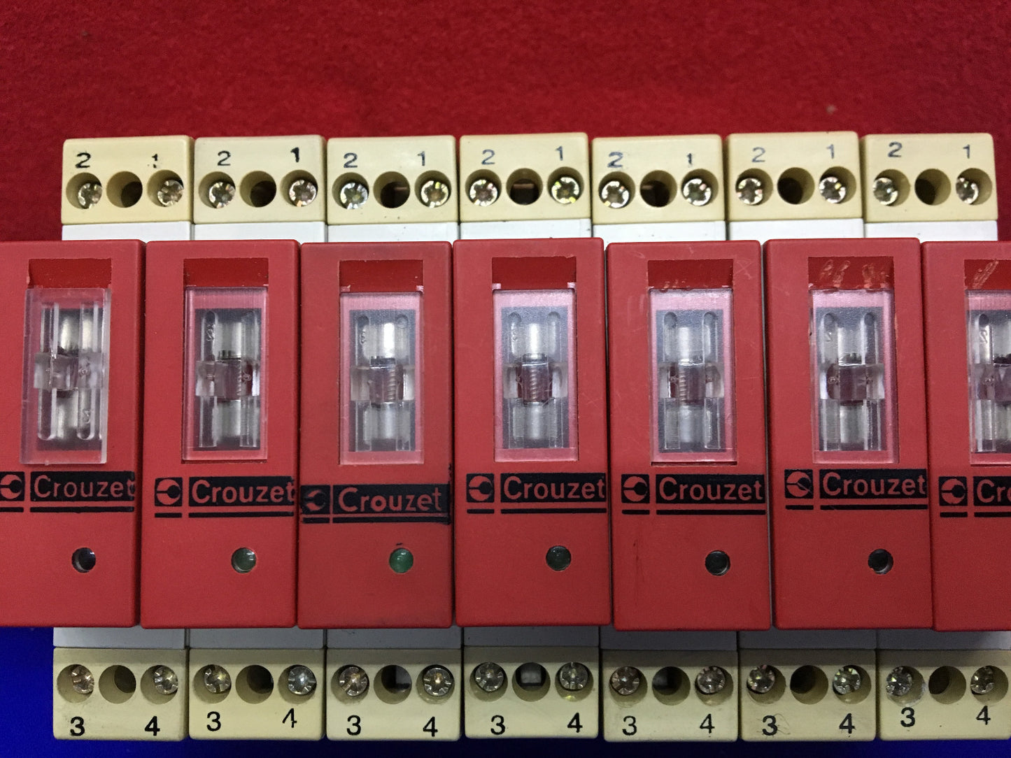 CROUZET GORDOS GMS-ODC 84130104 DIN RAIL MOUNTABLE SINGLE POINT OUTPUT MODULES