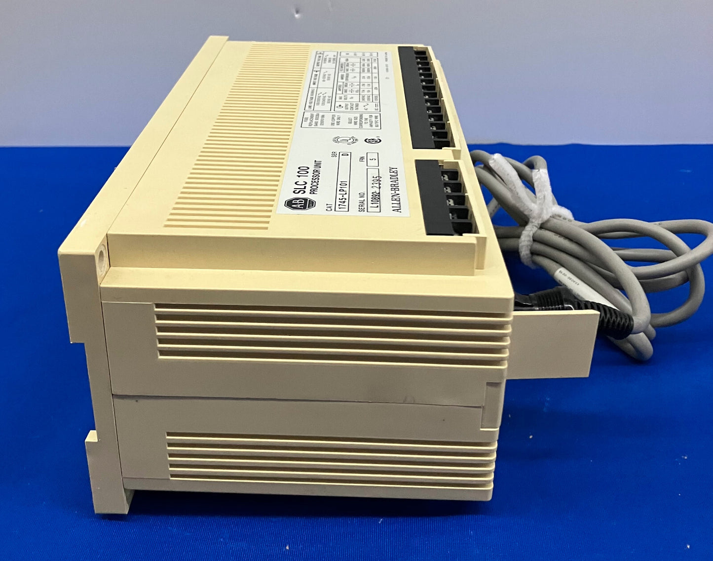 UNITÀ PROCESSORE AB / ALLEN BRADLEY / ALLEN-BRADLEY 1745-LP101 SER D