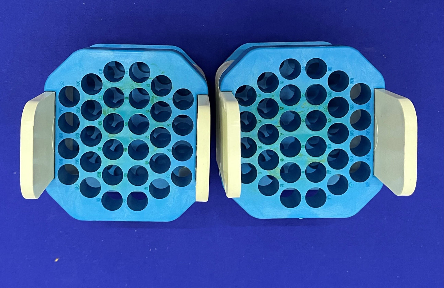 BECKMAN ZENTRIFUGE SCHWINGEEIMERADAPTER 30 WELL 2ER-PACK 