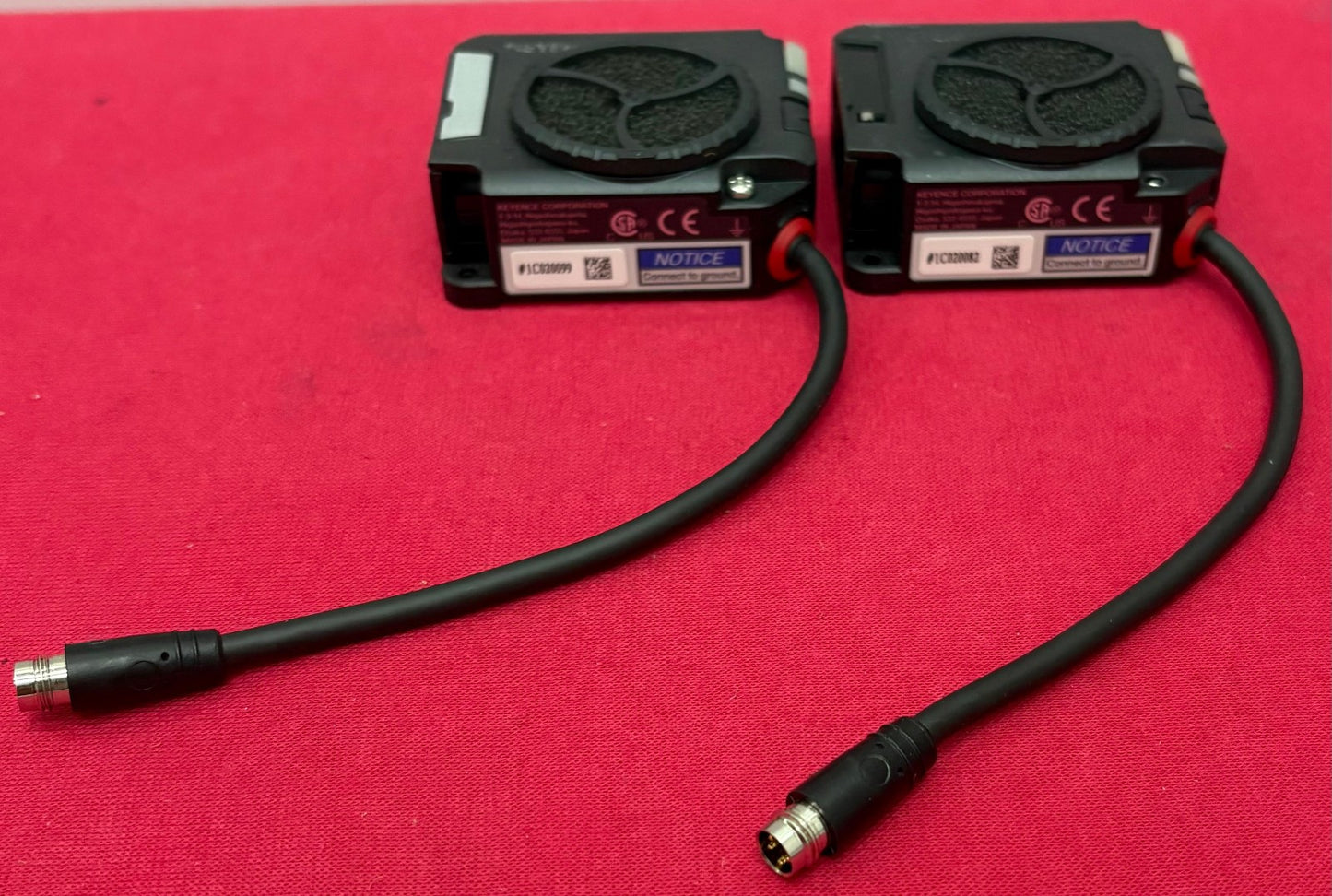 LOT OF 2 KEYENCE SJ-L005F COMPACT FAN STATIC ELIMINATOR IONIZER