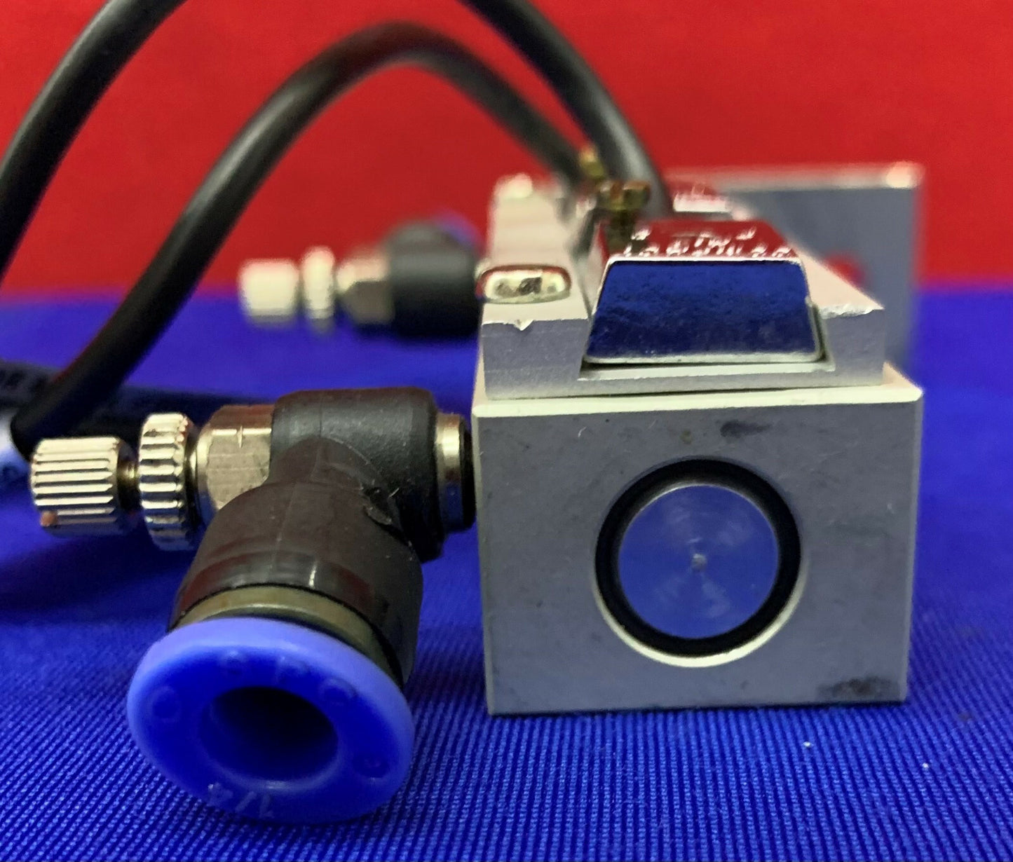 ITT Compact Air ATCL12X20US/Pneumatic Cylinder12 MM Bore w/ Compact LIMIT SENSOR