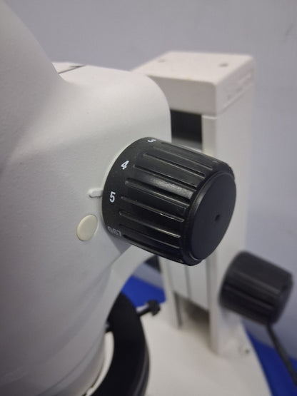 MICROSCOPE NIKON SMZ 745 6,7X-50X AVEC SUPPORT NIKON C-PSN 213406 ET ÉCLAIRAGE LED 
