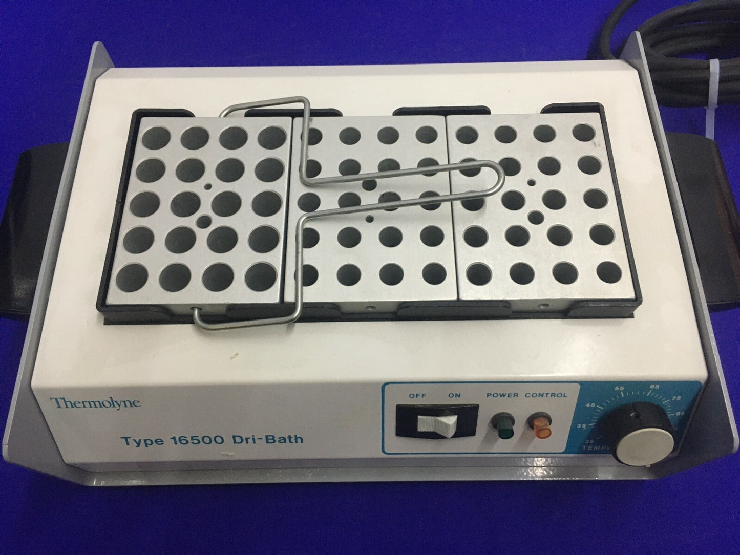 BARNSTEAD / THERMOLYNE DB16525 TYP 16500 DRI-BATH 120 V 3,75 A 450 WATT 