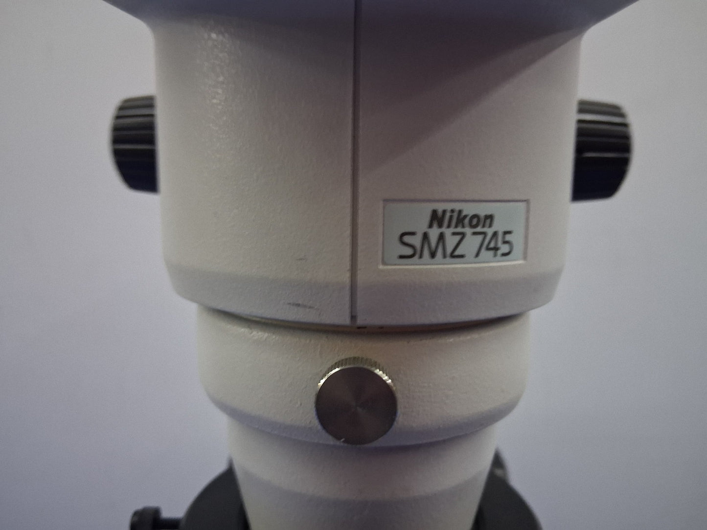 MICROSCOPE NIKON SMZ 745 6,7X-50X AVEC SUPPORT NIKON C-PSN 213406 ET ÉCLAIRAGE LED 