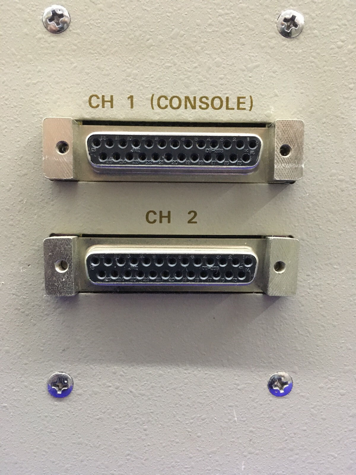 NEC IE-78310A IN CIRCUIT EMULATOR 8/16-BIT SINGLE-CHIP CMOS MICROCOMPUTER PARTS