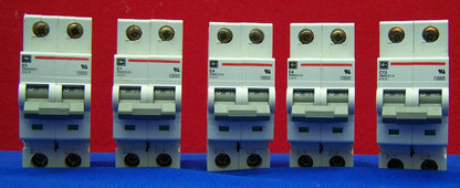 CUTLER-HAMMER CIRCUIT BREAKERS QTY 2-C1 WMS2C01,QTY 2-C4 WMS2C04,QTY 1-C13