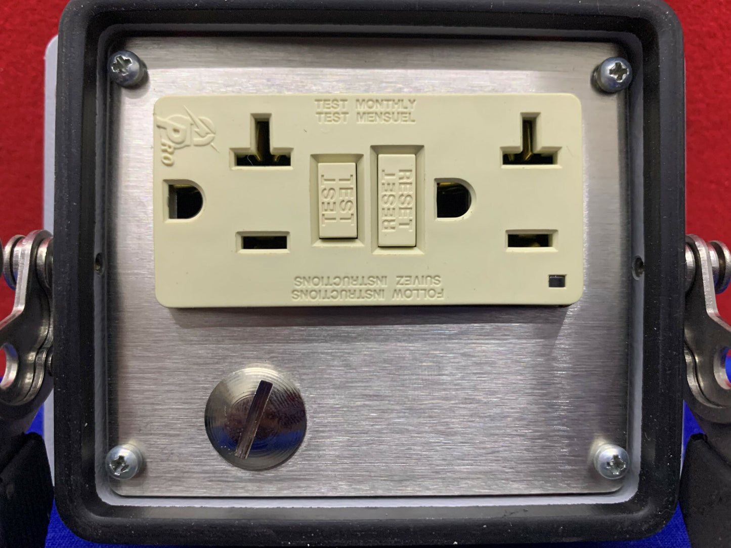 MENCOM 20AMP GFCI Panel Interface Connector GF20-NR-32 for Programming Devices