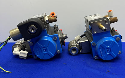 UNIVERSAL COMPONENTS PC/S2S-2EX2 ACTUATED VALVE w/ N4S-EX2 - LOT OF 2