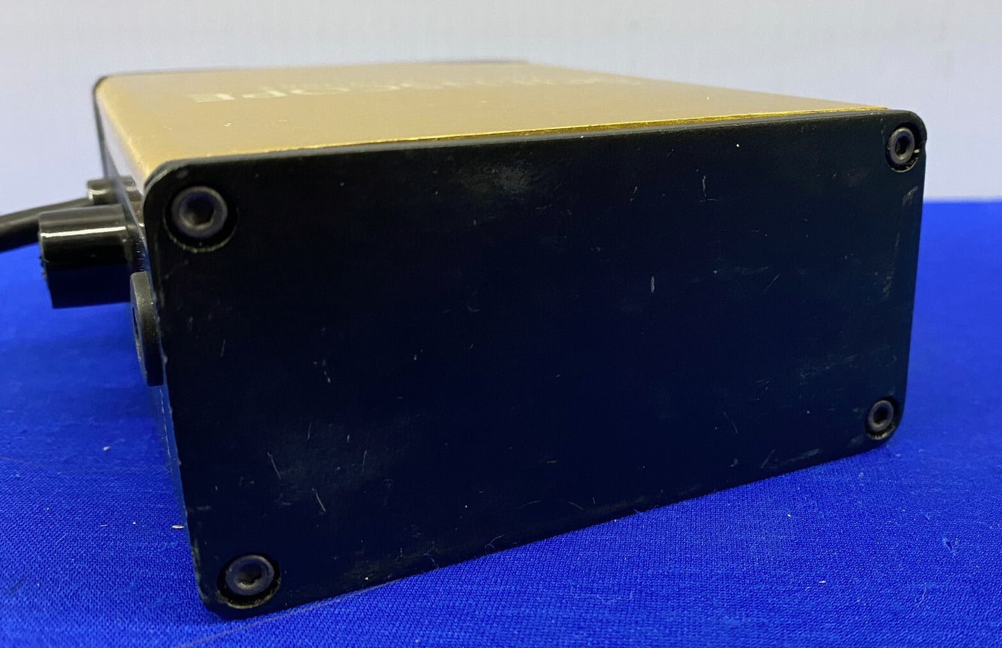 ALIMENTATORE SCIENSCOPE IL-LED-R2E CON LUCE A CUPOLA